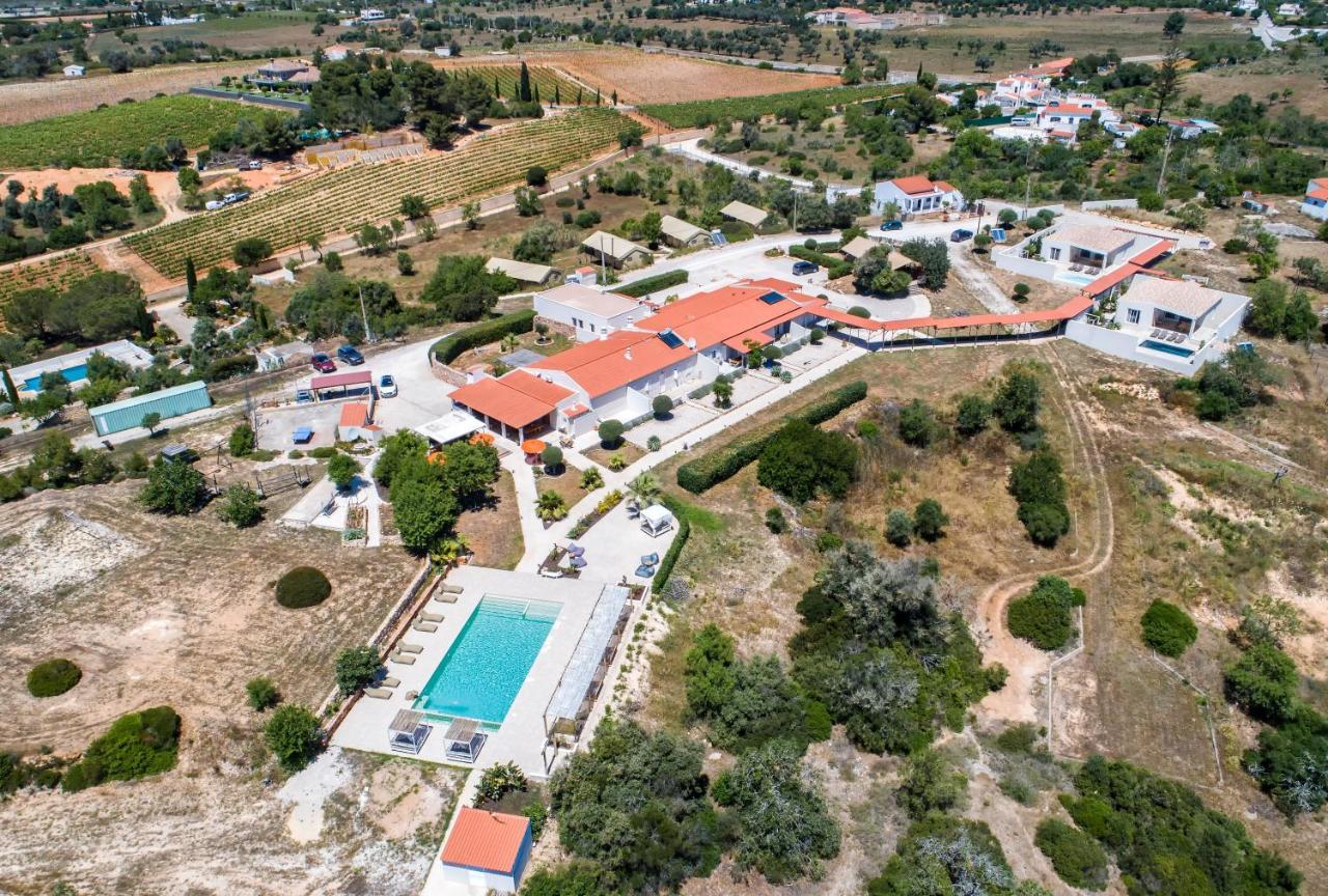 קארבואירו Casa Tuia Resort מראה חיצוני תמונה